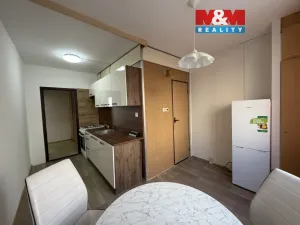 Pronájem bytu 1+1, Jirkov, Generála Svobody, 35 m2