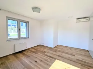 Pronájem bytu 3+kk, Praha - Smíchov, U Dívčích hradů, 123 m2
