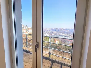 Pronájem bytu 3+kk, Praha - Smíchov, U Dívčích hradů, 123 m2