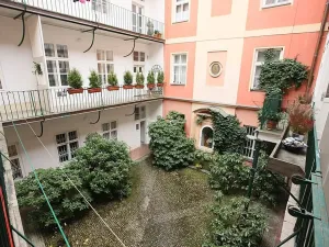 Prodej bytu 2+1, Praha - Staré Město, Liliová, 64 m2