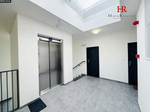 Pronájem bytu 2+kk, Benešov, Suchánkova, 58 m2