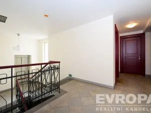 Prodej bytu 2+kk, Praha - Vinohrady, Máchova, 52 m2