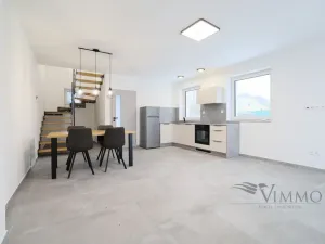 Pronájem bytu 3+kk, Horní Planá - Hůrka, 81 m2