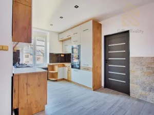 Prodej bytu 3+1, Děčín - Děčín IV-Podmokly, Jeronýmova, 75 m2