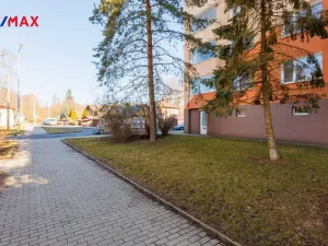 Prodej obchodního prostoru, Karlovy Vary - Rybáře, Konečná, 72 m2