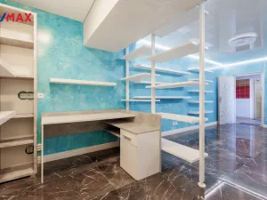 Prodej obchodního prostoru, Karlovy Vary - Rybáře, Konečná, 72 m2