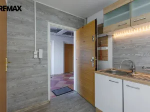 Prodej obchodního prostoru, Karlovy Vary - Rybáře, Konečná, 72 m2