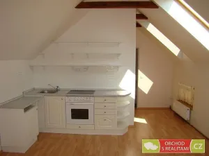 Pronájem bytu 1+kk, Čelákovice, Sokolovská, 33 m2