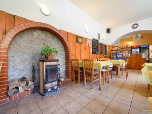 Prodej restaurace, Tábor, Lužnické údolí, 694 m2