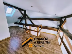 Pronájem atypického bytu, Mladá Boleslav, Husova, 60 m2