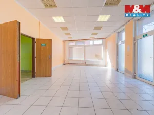 Prodej obchodního prostoru, Cheb, Na Hradčanech, 300 m2