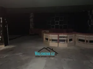 Pronájem obchodního prostoru, Kroměříž, Oskol, 450 m2