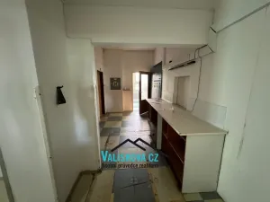 Pronájem obchodního prostoru, Kroměříž, Oskol, 450 m2