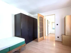 Pronájem bytu 2+kk, Benešov - Bedrč, 50 m2