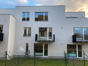 Pronájem bytu 2+kk, Plzeň - Valcha, K Zelené louce, 52 m2