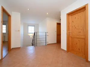 Pronájem rodinného domu, Popovičky, Na Skalce, 242 m2