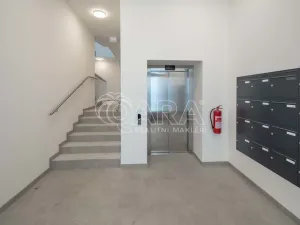 Pronájem bytu 2+kk, Praha - Ďáblice, Oldřichovská, 49 m2