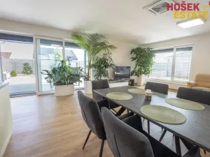 Prodej rodinného domu, Pohořelice, U Větrolamu, 160 m2