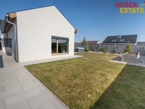 Prodej rodinného domu, Pohořelice, U Větrolamu, 160 m2