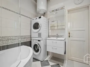 Prodej bytu 2+kk, Praha - Vysočany, Na břehu, 50 m2