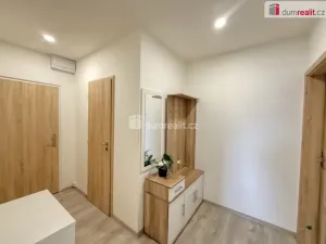 Prodej bytu 2+1, Ústí nad Labem - Střekov, Tolstého, 64 m2