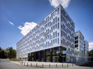 Pronájem kanceláře, Praha - Dejvice, Generála Píky, 620 m2