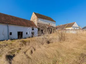 Prodej zemědělské usedlosti, Lišov - Horní Slověnice, 900 m2