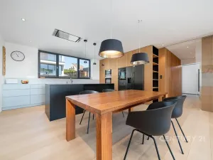 Prodej vícegeneračního domu, Praha - Malešice, Dubského, 321 m2