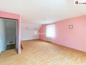 Prodej rodinného domu, Karlovice, 614 m2