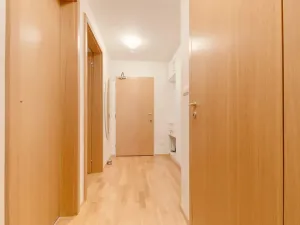 Pronájem bytu 2+kk, Praha - Žižkov, Ke kapslovně, 69 m2