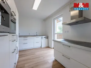 Prodej rodinného domu, Karlovy Vary - Bohatice, Na Stezce, 182 m2