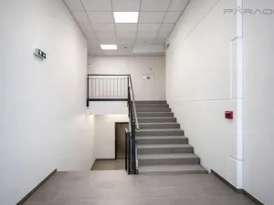 Pronájem skladu, Praha - Hostivař, K pérovně, 1100 m2