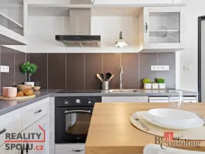 Prodej bytu 2+kk, Hradec Králové, Pospíšilova, 44 m2