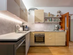 Prodej bytu 2+kk, Brno, Zderadova, 55 m2