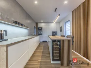 Prodej rodinného domu, Zlonín, U Rybníka, 291 m2