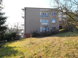 Pronájem bytu 3+1, Praha - Podolí, Jeremenkova, 90 m2