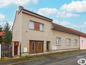 Prodej rodinného domu, Sadská, Adamcova, 120 m2