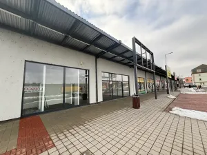 Pronájem obchodního prostoru, Cheb, Pražská, 615 m2