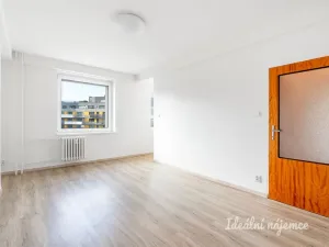 Pronájem bytu 2+kk, Praha, Devonská, 44 m2