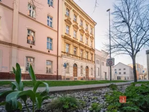 Prodej bytu 3+kk, Praha - Karlín, Pobřežní, 79 m2