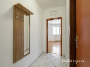 Pronájem bytu 1+kk, Praha - Hostivař, Bratislavská, 34 m2