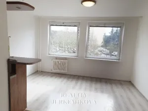 Pronájem bytu 2+kk, Praha - Modřany, Urbánkova, 49 m2