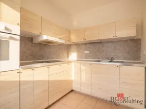 Pronájem bytu 1+1, Praha - Hlubočepy, Lamačova, 32 m2