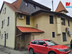 Pronájem ubytování, Přerov - Přerov I-Město, Jižní čtvrť III, 2806 m2