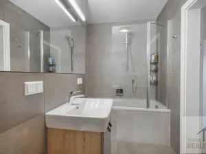 Prodej bytu 3+kk, Treffen am Ossiacher See, Rakousko, Bergstraße, 75 m2