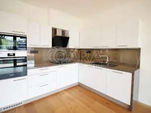 Pronájem bytu 3+kk, Praha, 82 m2
