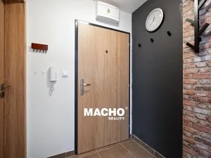 Pronájem bytu 1+kk, Hostivice, Ovesná, 36 m2