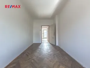 Prodej bytu 1+1, Praha - Smíchov, Holečkova, 24 m2