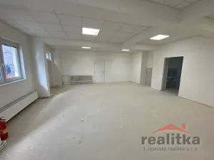Pronájem obchodního prostoru, Opava - Kateřinky, Válečkova, 80 m2