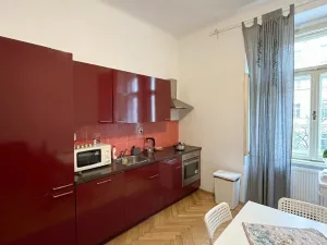 Pronájem bytu 2+kk, Praha - Smíchov, Grafická, 45 m2